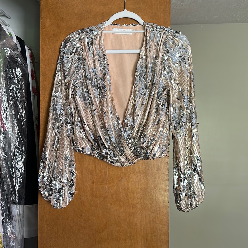 XS sparkle blouse - brand is ASTR the label